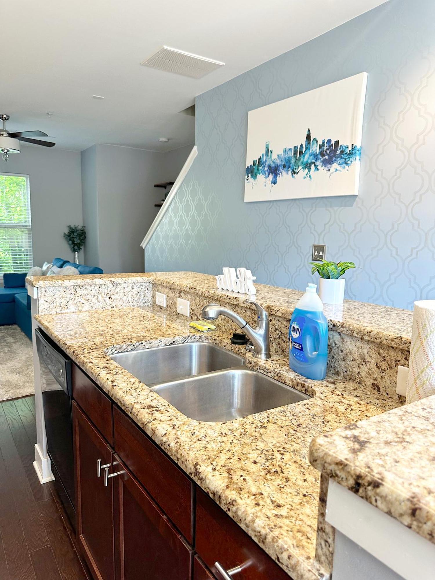 Modern Townhouse - 1 Min To Uptown Clt - Walk To Restaurants Villa Charlotte Luaran gambar